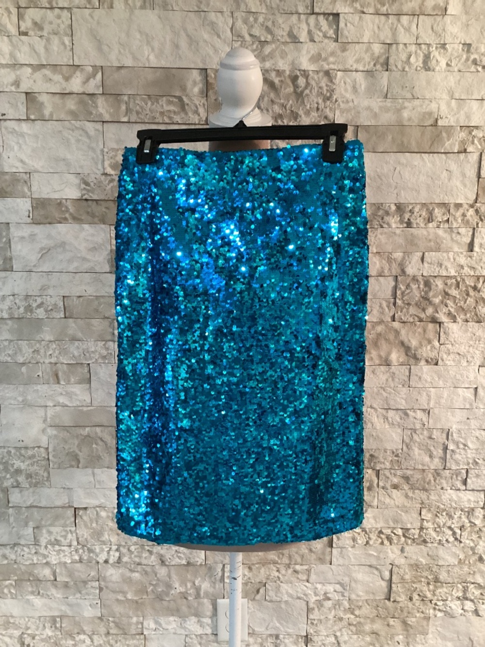 Alice + Olivia Ramos Sequin Pencil Skirt